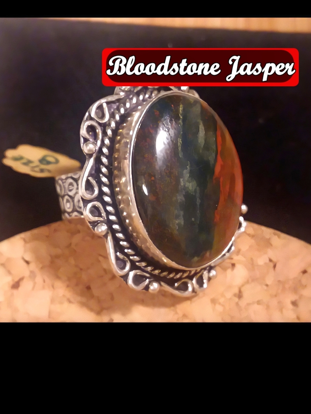 ~Lg,Stunning, Vtg- Style Ring/Gorgeous, Vivid Red & Black, Oval Bloodstone Cabo~